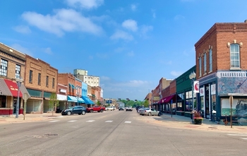 main street